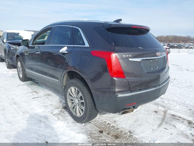 2018 CADILLAC XT5 1GYKNCRS1JZ111972 Photo 2