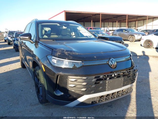 2025 VOLKSWAGEN TIGUAN 3VVFR7RM9SM021848