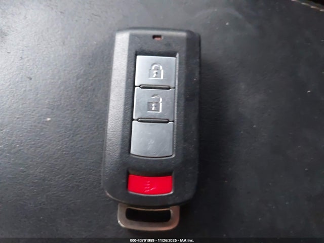 2020 MITSUBISHI OUTLANDER JA4AD3A37LZ016077 Photo 10