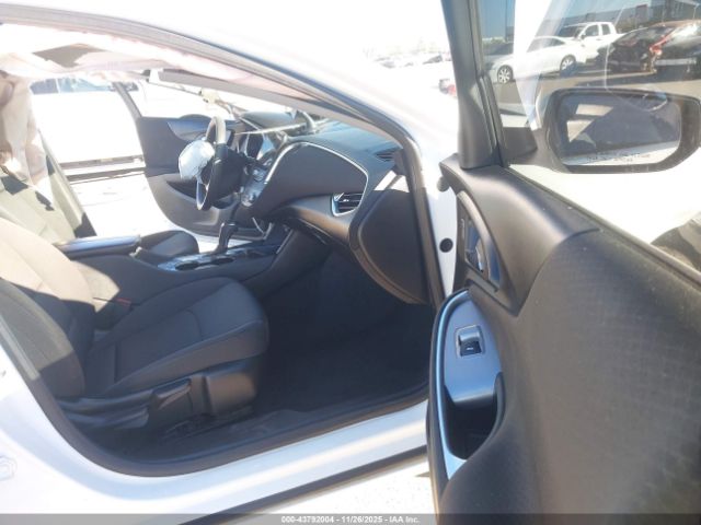 2020 CHEVROLET MALIBU 1G1ZD5ST9LF109373 Photo 4