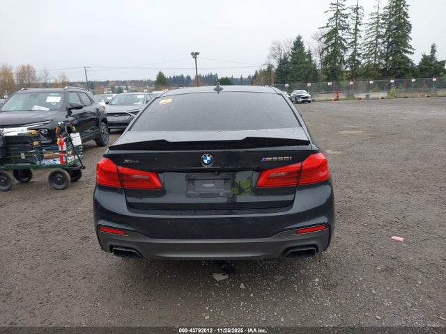2020 Bmw M550i Xdrive მანქანა იყიდება აუქციონზე, vin: WBAJS7C09LCD47686, აუქციონის ნომერი: 43792012