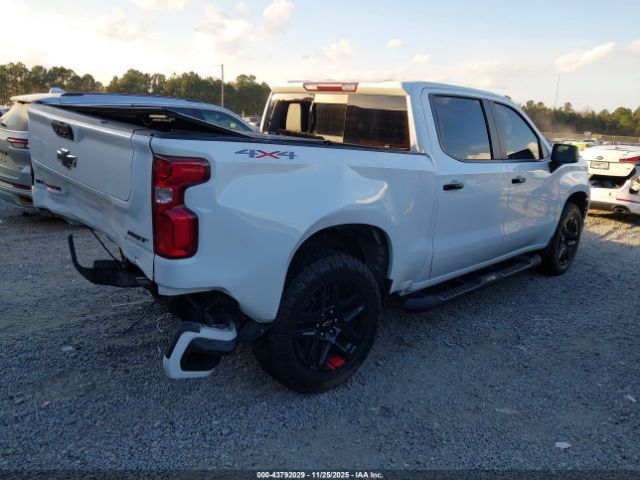 2021 CHEVROLET SILVERADO 1500 1GCUYEEDXMZ399410 Photo 3