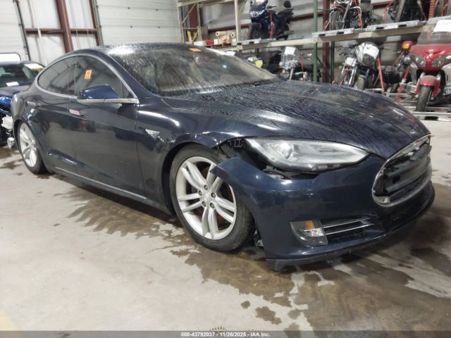 2013 TESLA MODEL S 5YJSA1DN0DFP12047 Photo 0