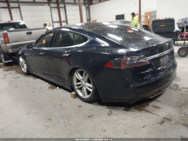 2013 TESLA MODEL S 5YJSA1DN0DFP12047 Photo 2