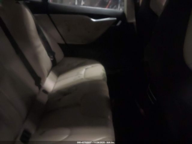 2013 TESLA MODEL S 5YJSA1DN0DFP12047 Photo 7