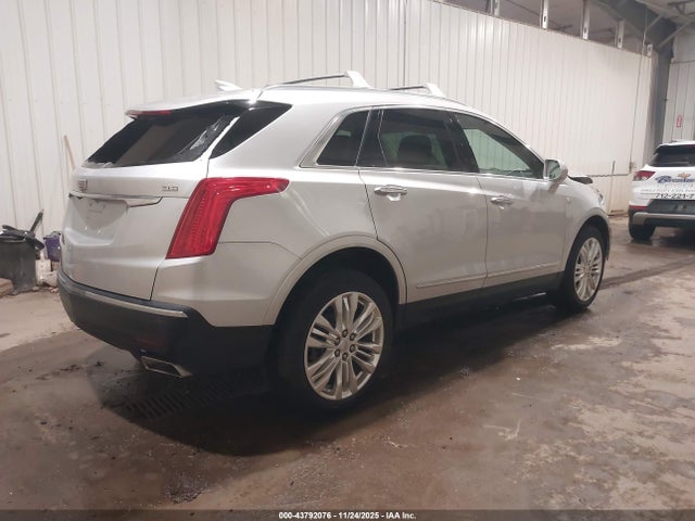 2019 CADILLAC XT5 1GYKNFRS2KZ239186 Photo 3