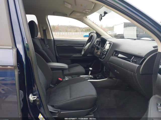 2019 MITSUBISHI OUTLANDER JA4AD2A33KZ021821 Photo 4
