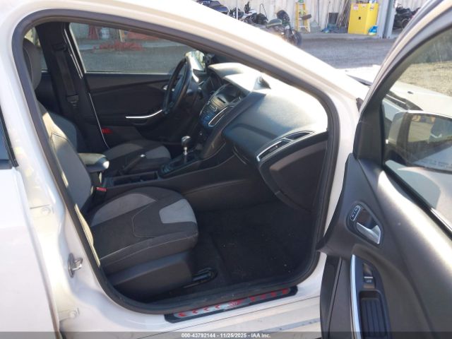 2017 FORD FOCUS ST 1FADP3L91HL348981 Photo 4