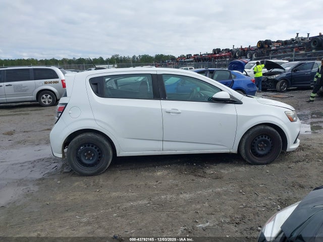 1G1JG6SG1H4144618 Chevrolet Sonic Lt Auto