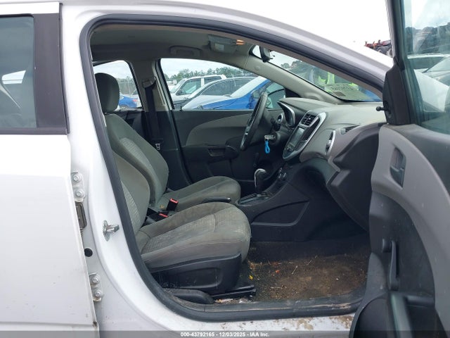 1G1JG6SG1H4144618 Chevrolet Sonic Lt Auto