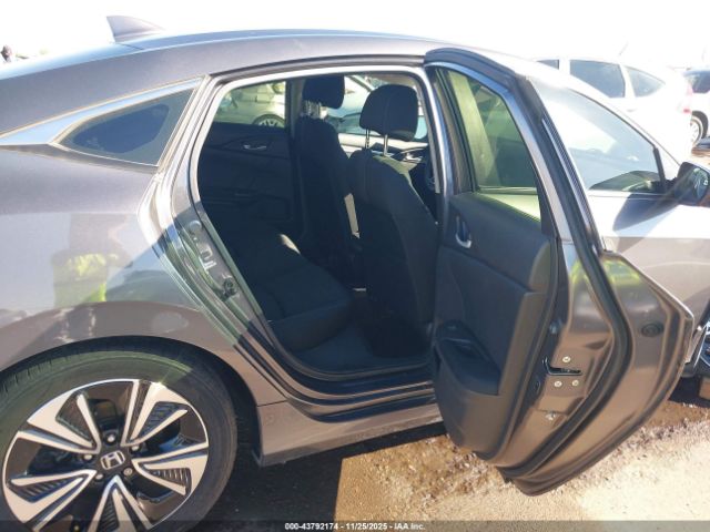 2018 HONDA CIVIC JHMFC1F33JX007525 Photo 7