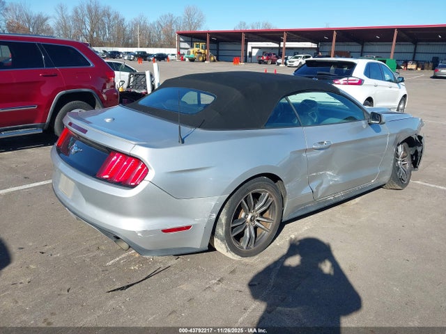 2017 FORD MUSTANG 1FATP8UH4H5278315 Photo 3