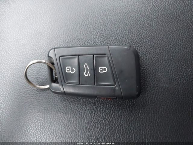 2022 VOLKSWAGEN ATLAS 1V2LP2CA7NC527241 Photo 10