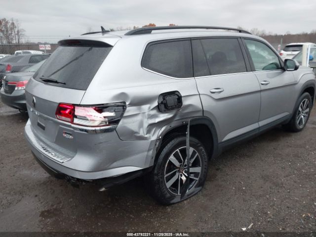 2022 VOLKSWAGEN ATLAS 1V2LP2CA7NC527241 Photo 3