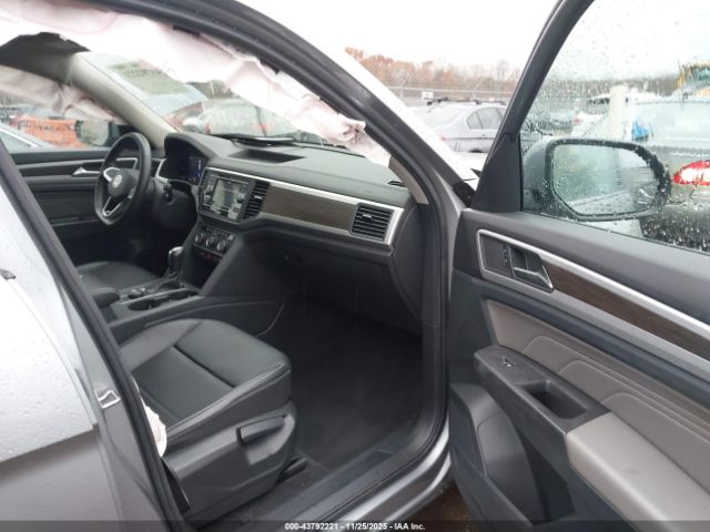 2022 VOLKSWAGEN ATLAS 1V2LP2CA7NC527241 Photo 4