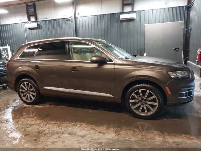 Продажа на аукционе авто 2017 Audi Q7 3.0t Premium, vin: WA1VAAF76HD059128, номер лота: 43792230