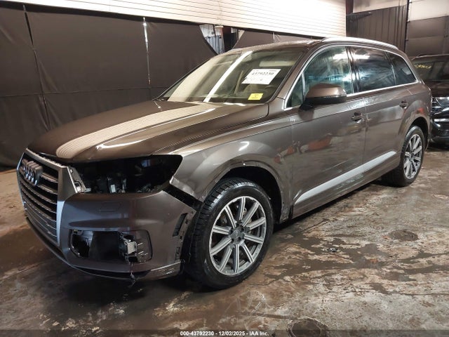 Продажа на аукционе авто 2017 Audi Q7 3.0t Premium, vin: WA1VAAF76HD059128, номер лота: 43792230