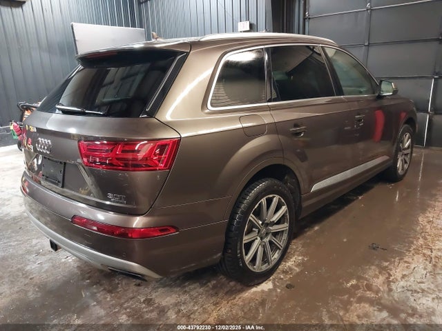 Продажа на аукционе авто 2017 Audi Q7 3.0t Premium, vin: WA1VAAF76HD059128, номер лота: 43792230