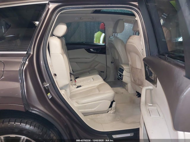 Продажа на аукционе авто 2017 Audi Q7 3.0t Premium, vin: WA1VAAF76HD059128, номер лота: 43792230