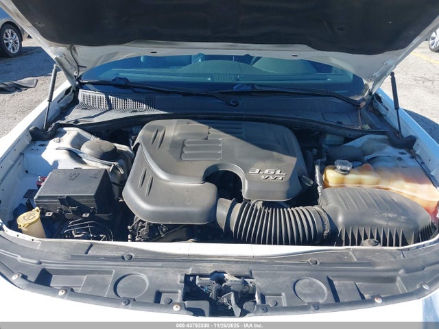 Chrysler 300 300s 2015 2C3CCABGXFH763124 Image 10