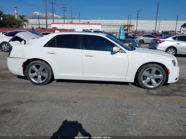 Chrysler 300 300s 2015 2C3CCABGXFH763124 Image 13