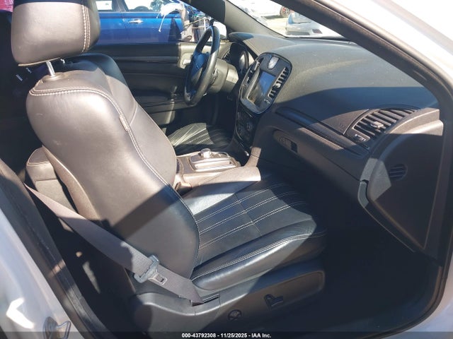 Chrysler 300 300s 2015 2C3CCABGXFH763124 Image 5