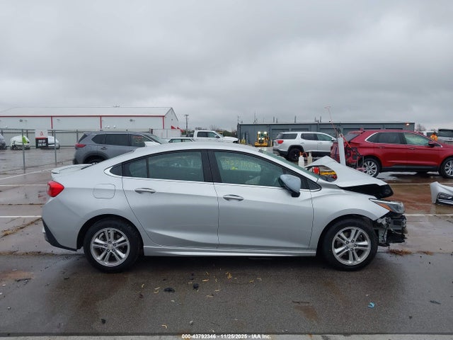 1G1BE5SM3H7169092 Chevrolet Cruze Lt Auto