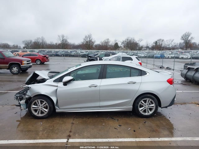 1G1BE5SM3H7169092 Chevrolet Cruze Lt Auto