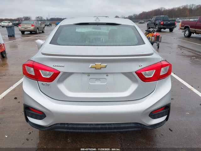 1G1BE5SM3H7169092 Chevrolet Cruze Lt Auto