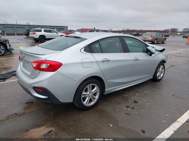 1G1BE5SM3H7169092 Chevrolet Cruze Lt Auto