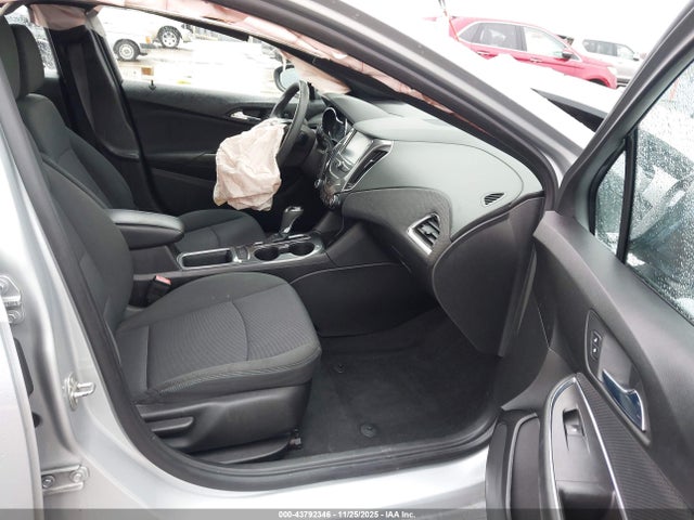 1G1BE5SM3H7169092 Chevrolet Cruze Lt Auto