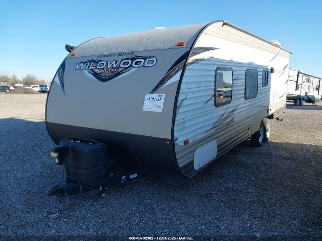 4X4TWDB22J7359919 Forest River 261bhxl Wildwood-tow