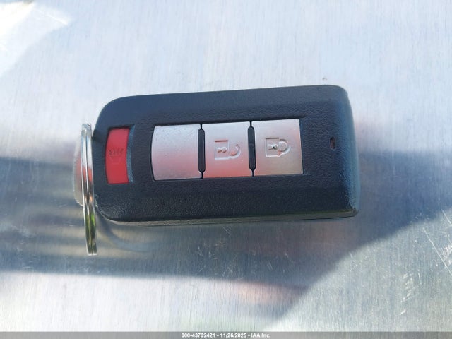 2020 MITSUBISHI OUTLANDER JA4AZ3A33LZ022248 Photo 10