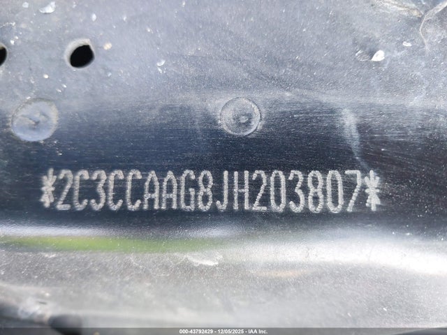 2C3CCAAG8JH203807 Chrysler 300 Touring L