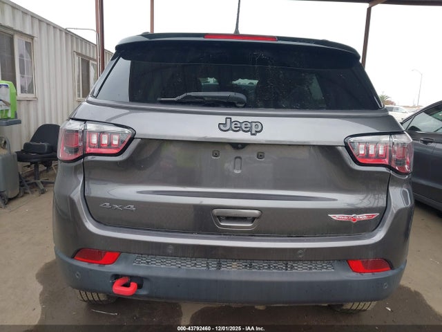 3C4NJDDB2MT600596 Jeep Compass Trailhawk 4x4