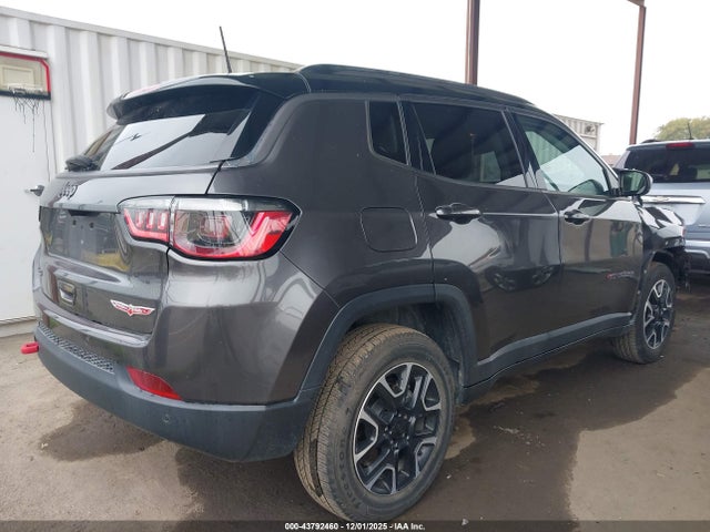 3C4NJDDB2MT600596 Jeep Compass Trailhawk 4x4