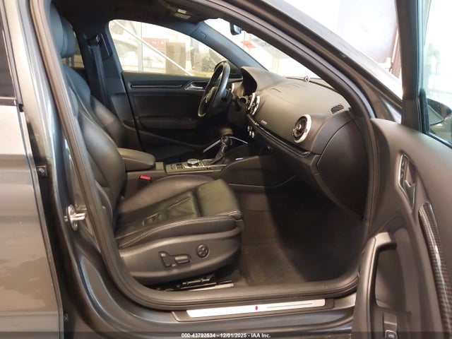 2019 AUDI S3 WAUB1GFF9K1021045 Photo 4