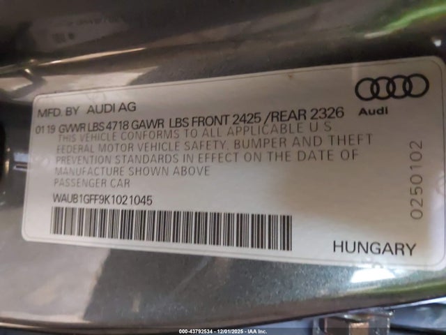 2019 AUDI S3 WAUB1GFF9K1021045 Photo 8