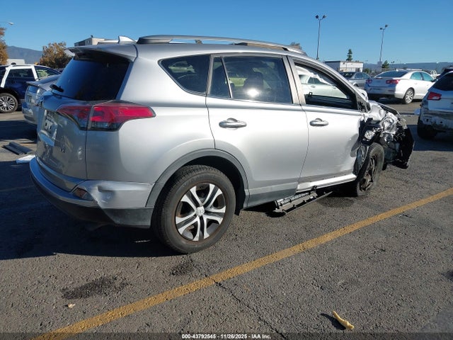 2T3ZFREV6HW345992 Toyota RAV4 LE