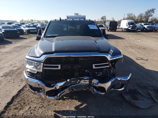 2024 Ram 3500 Tradesman  4x4 8' Box მანქანა იყიდება აუქციონზე, vin: 3C63RRGL1RG308818, აუქციონის ნომერი: 43792549