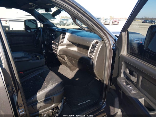 2024 Ram 3500 Tradesman  4x4 8' Box მანქანა იყიდება აუქციონზე, vin: 3C63RRGL1RG308818, აუქციონის ნომერი: 43792549