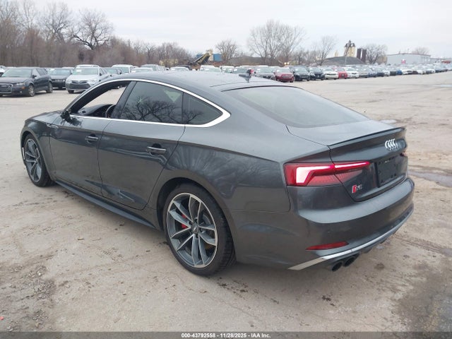 2018 AUDI S5 WAUC4CF50JA017122 Photo 2