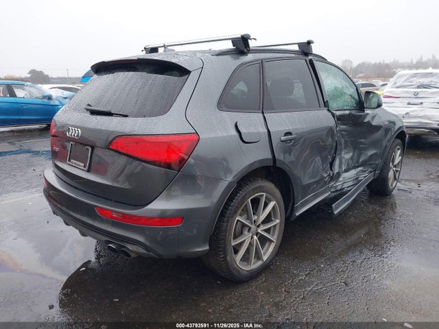 2016 AUDI SQ5 WA1CCAFP9GA134132 Photo 3