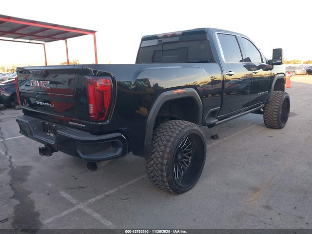 1GT49REYXMF112883 GMC Sierra 2500hd 4wd Standard Bed Denali