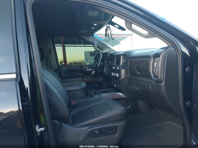 1GT49REYXMF112883 GMC Sierra 2500hd 4wd Standard Bed Denali