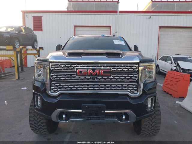 1GT49REYXMF112883 GMC Sierra 2500hd 4wd Standard Bed Denali
