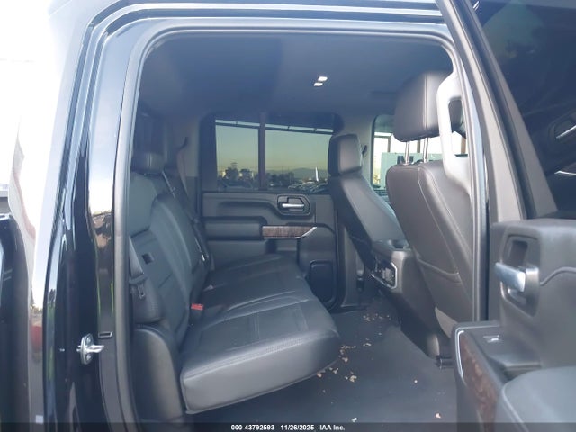 1GT49REYXMF112883 GMC Sierra 2500hd 4wd Standard Bed Denali
