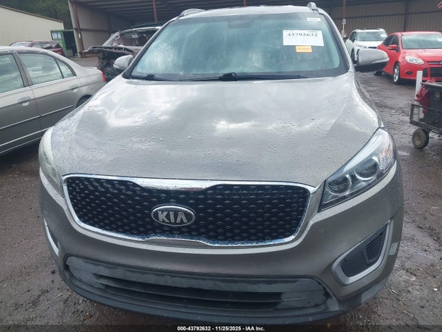 Aukcja sprzedaży 2017 Kia Sorento 2.4l Lx, vin: 5XYPG4A35HG209086, numer aukcji: 43792632
