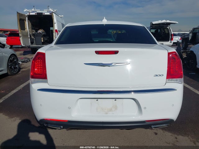 2C3CCAAG2HH647193 Chrysler 300 Limited
