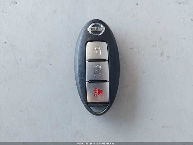 JN8AE2KP8F9133643 Nissan QUEST S